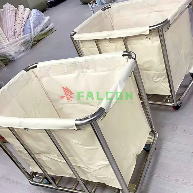 Thiết bị xe để đồ dơ