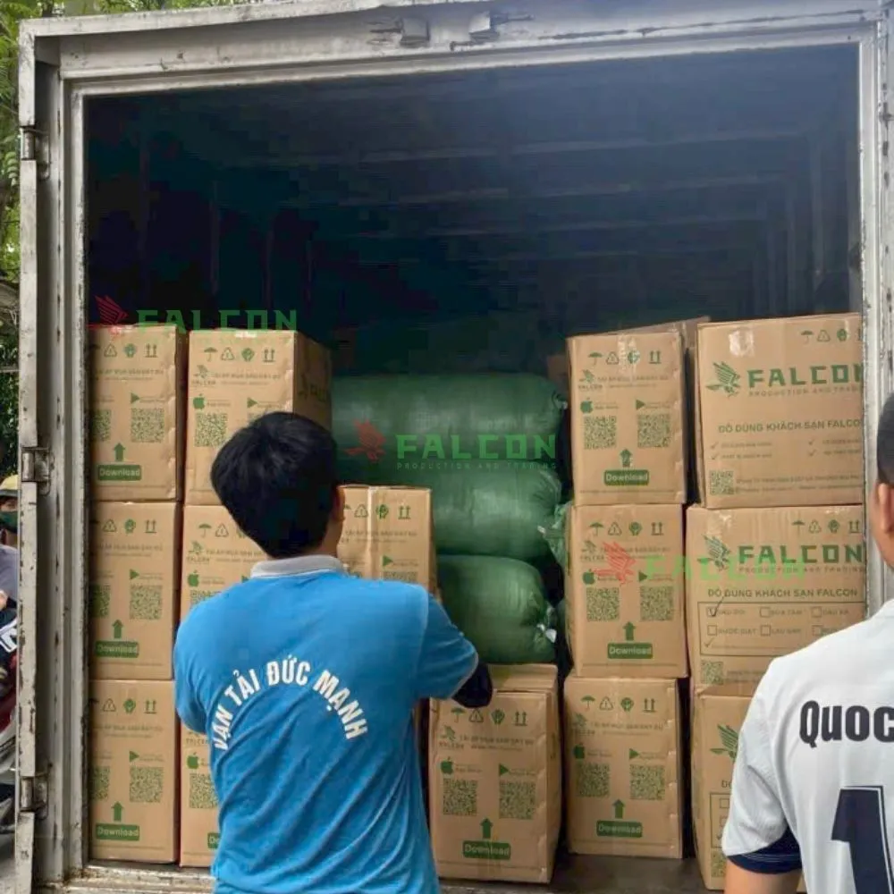 Hình ảnh vận chuyển cung cấp thiết bị khách sạn