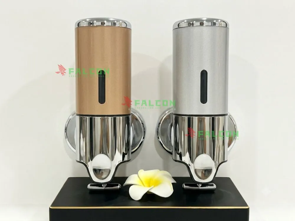 Bình đựng dung dịch gắn tường