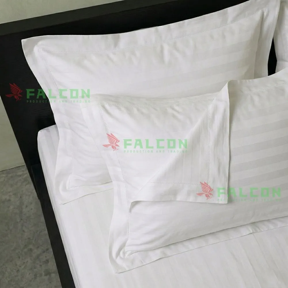 cách kiểm tra chất liệu chăn ga khách sạn