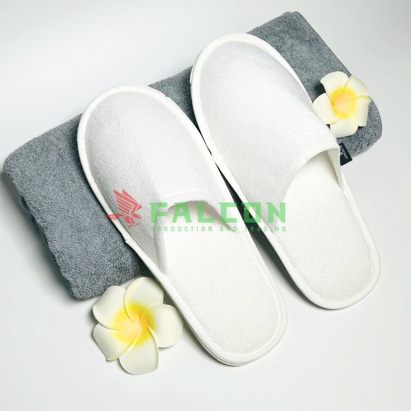 Dép Falcon Vải Tricot Góc Trái