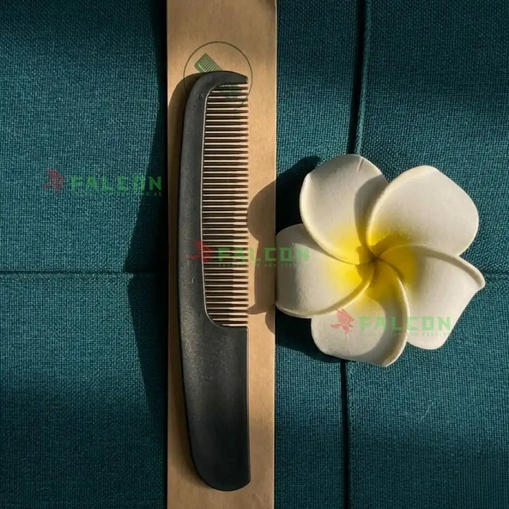 Lược khách sạn đen