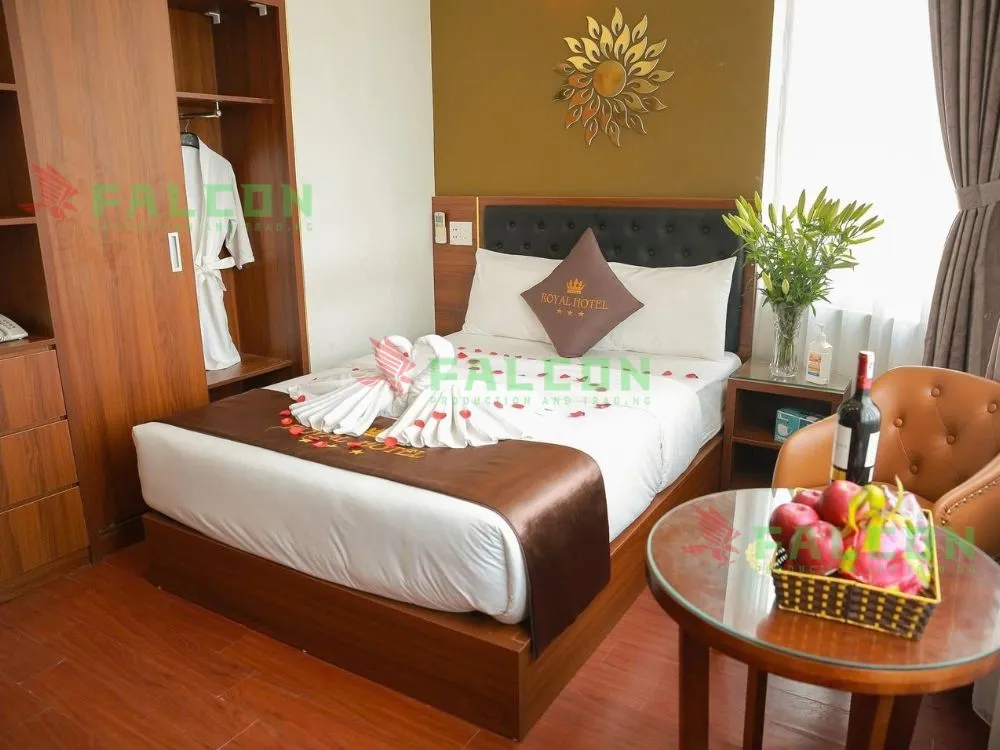 Xu hướng thêu logo trên chăn ga gối