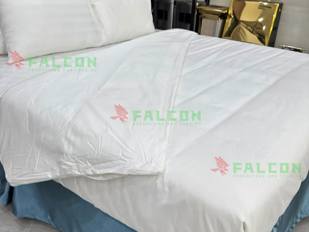 May chăn ga gối khách sạn vải t300