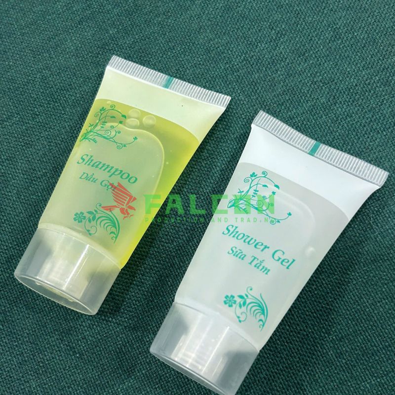 Tuýp dầu gội – sữa tắm Falcon Góc Phải